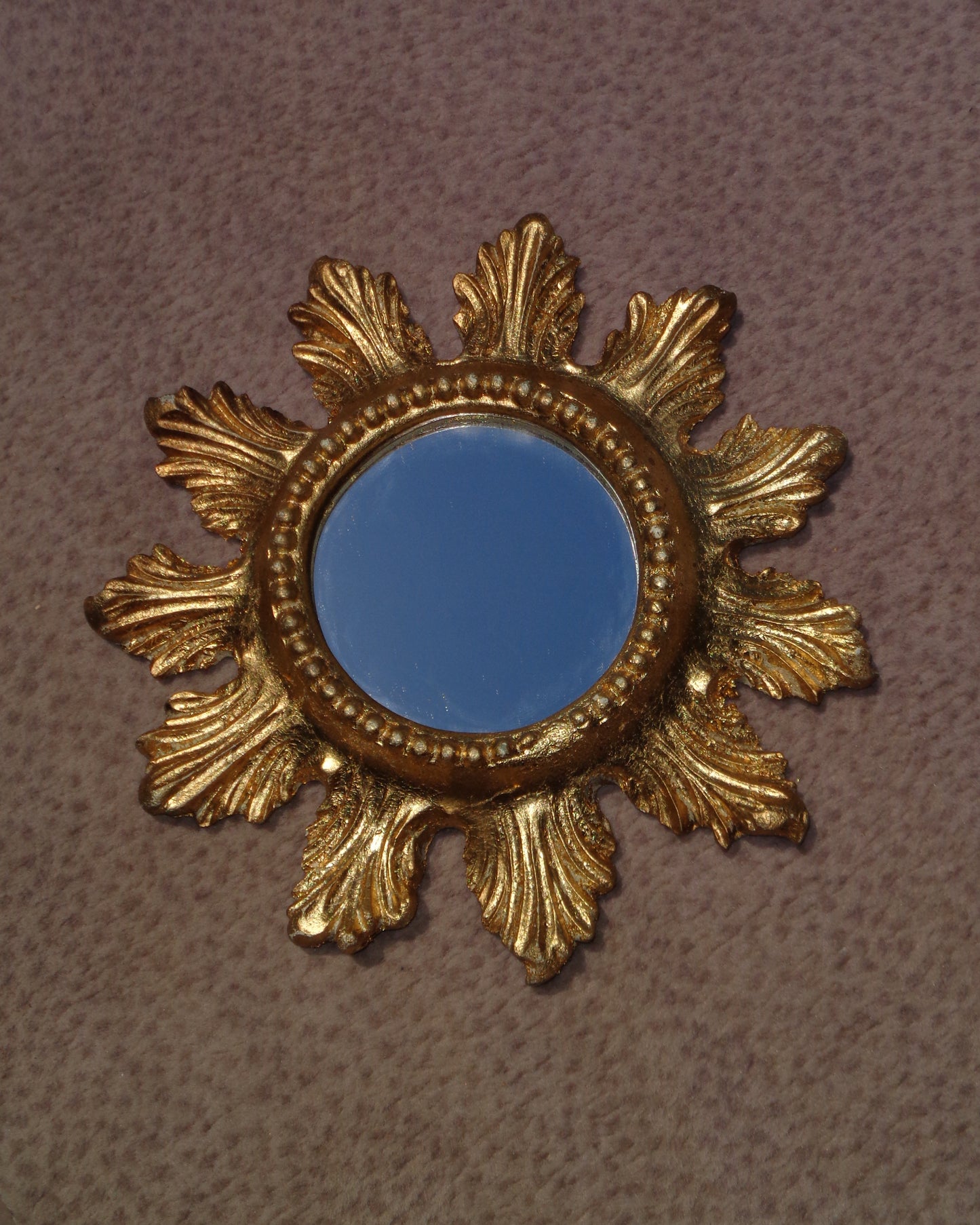 Sole Mirror