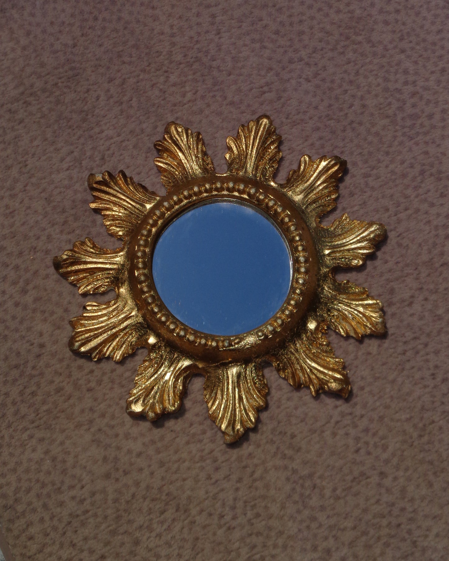 Sole Mirror